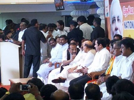 வேலூரில் முஸ்லீம் லீக்குடன் மோதும் பாஜக!