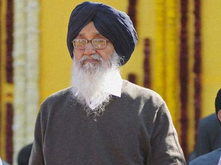 பாஜக கூட்டணி ஆட்சி அமைத்தால் அருண் ஜேட்லி துணை பிரதமர்.. : பிரசாரத்தில் பஞ்சாப் முதல்வர் பாதல்