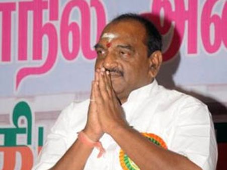 தமிழகத்தில் விரும்பியபடி கூட்டணி... திருப்பதியில் மொட்டை போட்ட பொன்.ராதாகிருஷ்ணன்