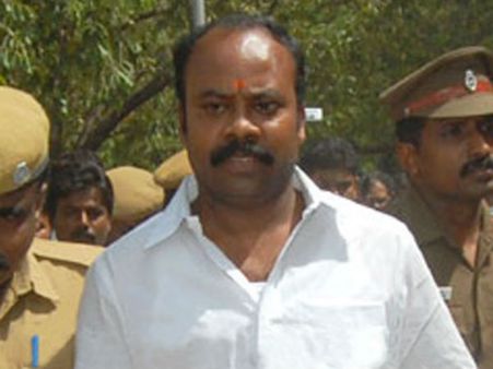 ''உண்மை விசுவாசி தம்பி''.. ஒரு காலத்தில் அழகிரியிடம் உருகிக் கிடந்த எஸ்ஸார் கோபி!