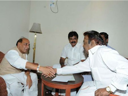 தேமுதிக-பாஜக கூட்டணிக்கு அச்சாரம் போட்ட ஜோதிடர்களை வேவு பார்க்கும் உளவுத்துறை