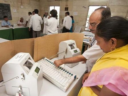 மின்னணு வாக்குப்பதிவு இயந்திரத்தில் பிரின்ட் அவுட்﻿: மத்திய சென்னையில் அறிமுகம்