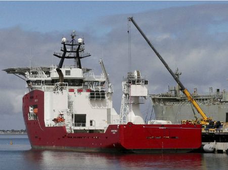 சென்சார் தொழில்நுட்பம் மூலம் மாயமான விமானத்தின் கருப்பு பெட்டியை தேடும் 2 கப்பல்கள்