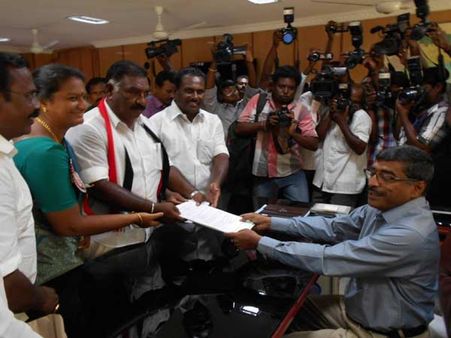 லோக்சபா தேர்தல்: தமிழகத்தில் இன்றுடன் வேட்புமனுத் தாக்கல் முடிவடைந்தது!!