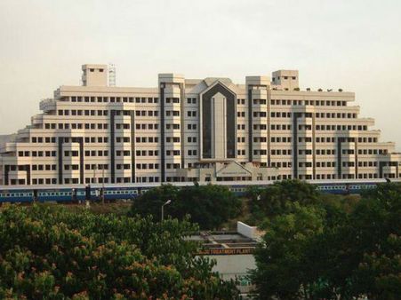 பெங்களூரில் விஐடி பல்கலைக்கழகம்: 2015ல் மாணவர் சேர்க்கை