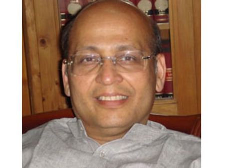 தேர்தலுக்குப் பின் ஆதரவு கொடுக்க கியூவில் நிற்பாங்க.. கருணாநிதி குறித்து காங். அபிஷேக் சிங்வி!!