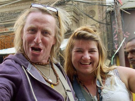 லோக்சபா தேர்தலை பார்க்க இந்தியாவுக்கு படையெடுக்கும் வெளிநாட்டவர்கள்!