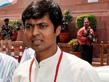 ஒடிஷா: பத்ம ஸ்ரீ பெயரை வேட்பாளர் பயன்படுத்த தடை