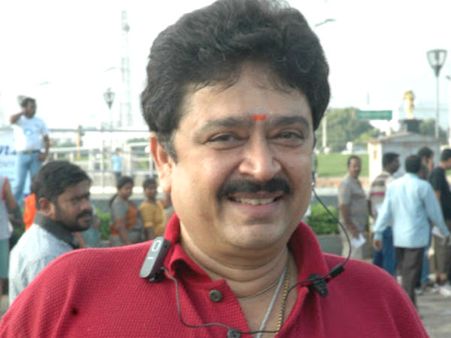 பெங்களூர் பாஜக வேட்பாளருக்கு ஆதரவாக எஸ்.வி.சேகர் பிரச்சாரம்!