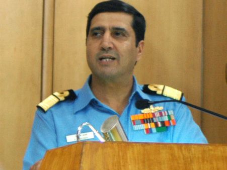 புதிய கடற்படை தளபதி ராபின் தோவான் நியமனத்துக்கு எதிர்ப்பு- மூத்த அதிகாரி போர்க்கொடியால் பரபரப்பு!!