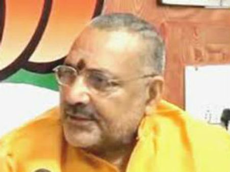 முஸ்லீம்களை ஓடச் சொன்ன கிரிராஜ் சிங்குக்கு எதிராக கைது வாரண்ட்.. எந்நேரத்திலும் கைது!