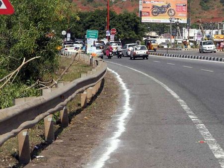 மரணக்குழிகளாக மாறிவரும் இந்திய சாலைகள்… சுப்ரீம் கோர்ட் வேதனை