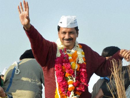 டைம் பத்திரிக்கையின் பிரபலம் யார்?-மோடியை விட அர்விந்த் கெஜ்ரிவாலுக்கு அதிக ஓட்டு!