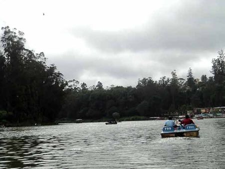 திருச்சி, தஞ்சையில் தகிக்கும் வெப்பம்… உதகையில் ஜில் ஜில்