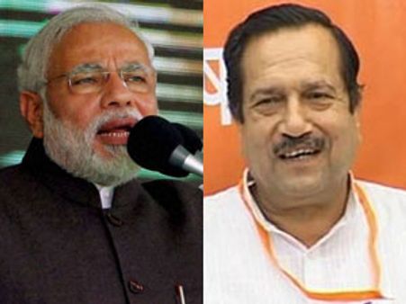 மோடியை நேதாஜியுடன் ஒப்பிட்டு ஆர். எஸ்.எஸ் தலைவர் புகழாரம்