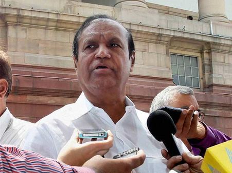 திமுக தயவில் 10 ஆண்டு பதவி சுகம் அனுபவித்த காங்கிரஸ்… டி.ஆர்.பாலு பதிலடி