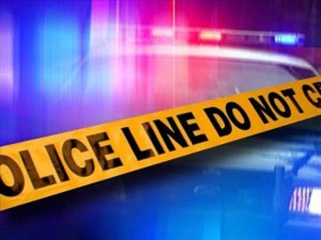 விபத்தில் காயம்... ஆம்புலன்ஸ் வரும் வரை ரோட்டில் படுத்து டிக்ஸ்னரி படித்த சீன மாணவி