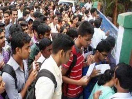 பிளஸ்- 2 தேர்வு முடிவுகள்: ரிசல்ட்டை காண உதவும் வெப்சைட்டுகள்- செல்போன் எஸ்எம்எஸ் எண்