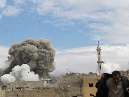 சிரியாவில் உள்நாட்டு போர் முடிவுக்கு வருகிறது! போராளிகள் ஹோம்ஸ் நகரை ஒப்படைத்துவிட்டு சரணடைந்தனர்!!