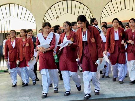 113 அரசுப் பள்ளிகள் பிளஸ்டூ தேர்வில் 'சென்டம்' போட்டு சாதனை...!