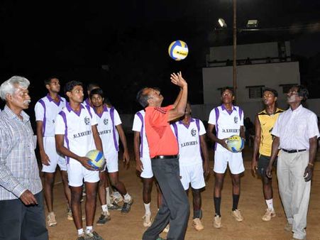 விளையாட்டில் அரசியல் கலக்கக்கூடாது... வைகோ