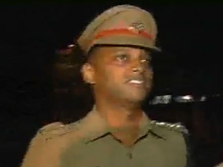 நான் தலைமறைவு ஆகமாட்டேன்: ஜாமீன் கேட்டு விண்ணப்பித்த வருண்குமார் ஐ.பி.எஸ்