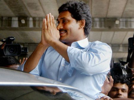 தமிழ்நாட்டுக்கு ஒரு த.மா.கா.. ஆந்திராவுக்கு ஒய்எஸ்ஆர்.. ஆக மொத்தம் காங்கிரசுக்கு 'ஆப்பு'!