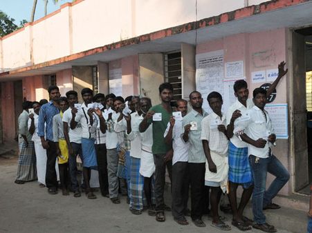 சேலத்தில் விறுவிறு மறுவாக்குப்பதிவு : 90.16 சதவீத வாக்குகள் பதிவு