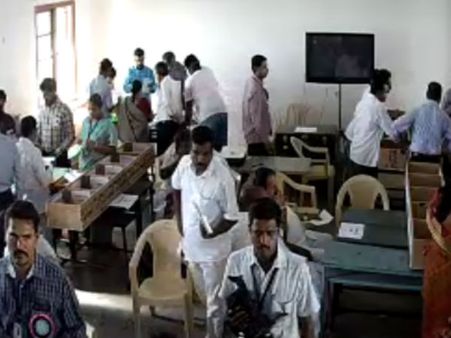 நாடாளுமன்றத் தேர்தல் வாக்கு எண்ணிக்கை- லேட்டஸ்ட் தகவல்கள்