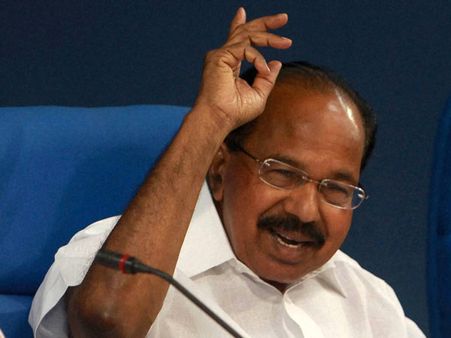 எதிர்கட்சி தலைவர் பதவியை காங்கிரஸுக்கு அளிப்பதில் சட்ட சிக்கல் இல்லை: வீரப்ப மொய்லி