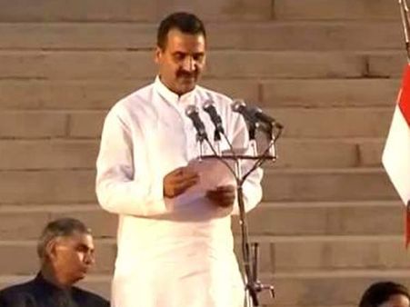 கலவரத்துக்கு காரணமான சஞ்சீவ் பாலியானுக்கு மத்திய அமைச்சர் பதவி- அதிர்ச்சியில் முசாபர்நகர்வாசிகள்!!