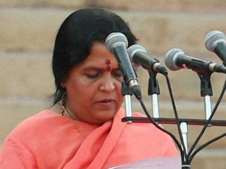 அமைச்சர் பதவியேற்ற கையோடு சர்ச்சையில் சிக்கிய உமாபாரதி!