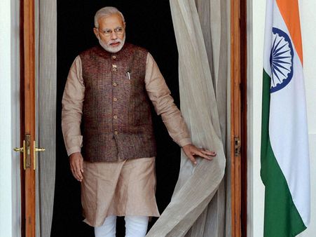 கறுப்பு பணத்தை மீட்க சிறப்பு புலனாய்வு குழு- மோடி அரசின் முதல் அமைச்சரவை கூட்டத்தில் முடிவு!!