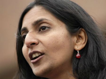 அமெரிக்க ஊழியர்களுக்கு அதிக சம்பளம் வழங்கும் இந்தியப் பெண் ஷாமா சவந்த்