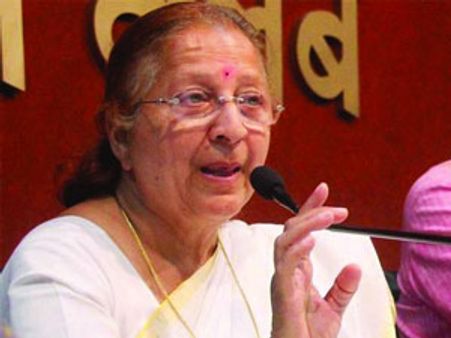 லோக்சபா சபாநாயகர் தேர்தல்: சுமித்ரா மகாஜன் வேட்புமனு தாக்கல்