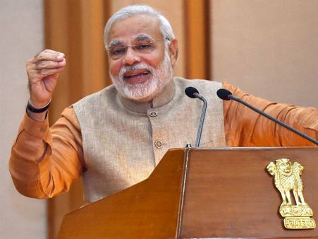 சீனாவுடன் போட்டிபோட இந்தியாவுக்கு தேவை மூவர்ண புரட்சி- பிரதமர் மோடி பேச்சு