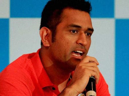 உலகில் அதிகம் சம்பாதிக்கும் ஃபோர்ப்ஸ் விளையாட்டு வீரர்கள் பட்டியல்... டோனிக்கு 22–வது இடம்