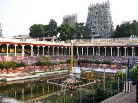 உளவுத் துறை எச்சரிக்கை எதிரொலி: தமிழகத்தில் முக்கிய கோவில்களுக்கு பாதுகாப்பு அதிகரிப்பு