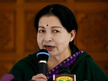 ரயில் கட்டண உயர்வை உடனே வாபஸ் பெற வேண்டும்: முதல்வர் ஜெ. வலியுறுத்தல்!