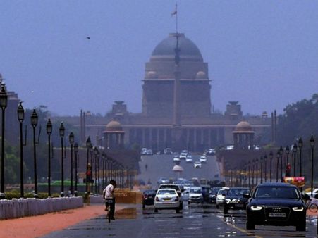 டெல்லி: 33 வெளிநாட்டு தூதரகங்களுக்கு வெடிகுண்டு மிரட்டல்