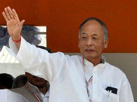 வேலியே பயிரை மேய்ந்த கதை... மணிப்பூர் முதல்வர் வீட்டில் ‘கை ’வைத்த 2 பாதுகாவலர்கள் கைது