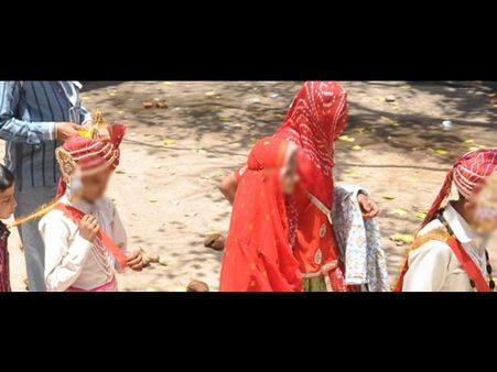 ராஜஸ்தானில் நடந்த மிகப்பெரிய குழந்தை திருமணவிழா... போட்டோகிராபரால் அம்பலம்!