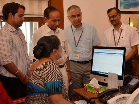 இந்தியாவில் முதன்முறையாக “இ-ஆபிஸ்” முறைக்கு மாறிய வெளியுறவுத்துறை!