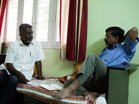 பொன்னார் மற்றும் உதயக்குமார் மூலமாக மோடியைச் சந்திக்கிறார் கெஜ்ரிவால்?