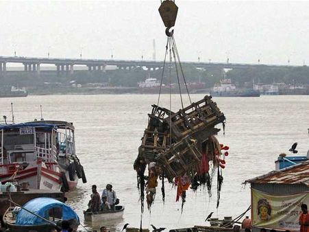 கங்கையை சுத்தப்படுத்த கோரி உண்ணாவிரதம் இருந்த பீடாதிபதி மரணம்