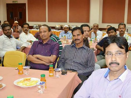 அபுதாபியில் 