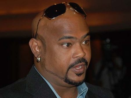 வினோத் காம்ப்ளியை காணவில்லை! கடன் பாக்கிக்காக பத்திரிகையில் விளம்பரம் வெளியிட்ட வங்கி