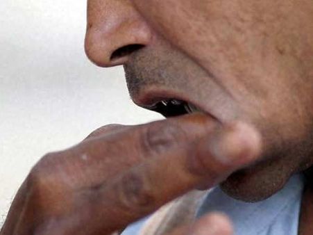 புகையிலையால் உண்டாகும் வாய்ப் புற்றுநோய்... 6 மணி நேரத்திற்கு ஒரு இந்தியர் பலியாகிறார்!