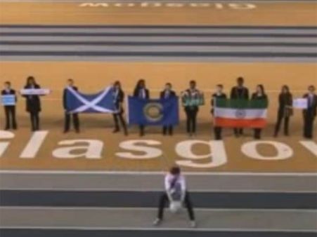 காமன்வெல்த் போட்டி அதிகாரப்பூர்வ பாடல் வீடியோவில் தலைகீழாக இந்திய தேசிய கொடி