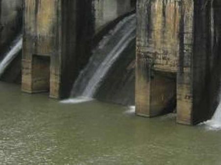 கர்நாடகா: கபினி அணையில் திடீர் விரிசல்- அச்சத்தில் பொதுமக்கள்!